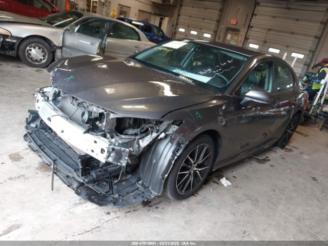 4T1G11BK3NU053965 Toyota Camry Se Awd
