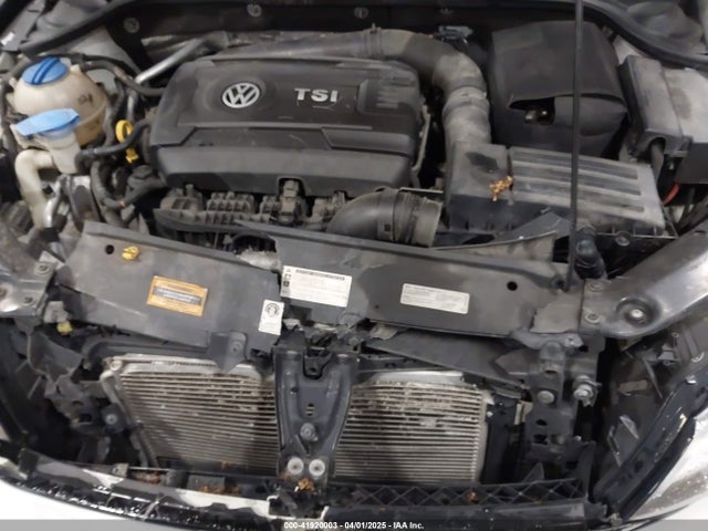 3VWD17AJ4FM319161 Volkswagen Jetta