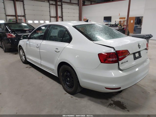 3VWD17AJ4FM319161 Volkswagen Jetta