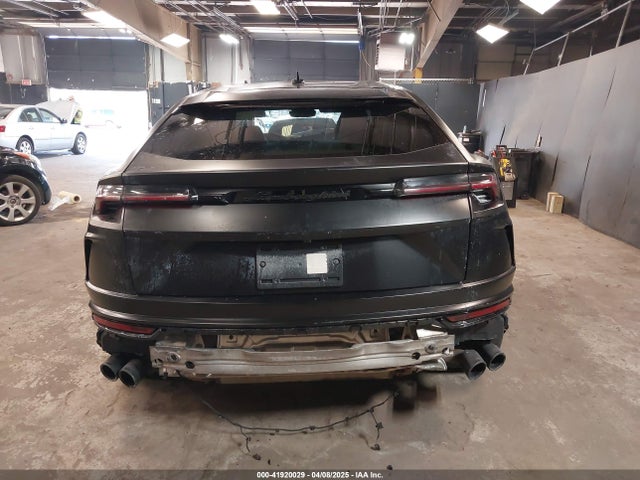 ZPBUA1ZL4KLA03222 Lamborghini Urus