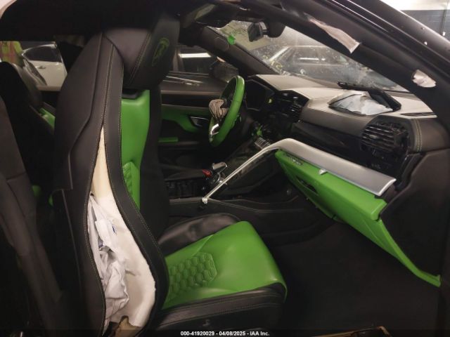 2019 LAMBORGHINI URUS ZPBUA1ZL4KLA03222 Photo 4