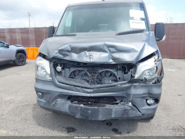 WDZPE7DC1FP111850 Mercedes-Benz Sprinter 2500 Normal Roof