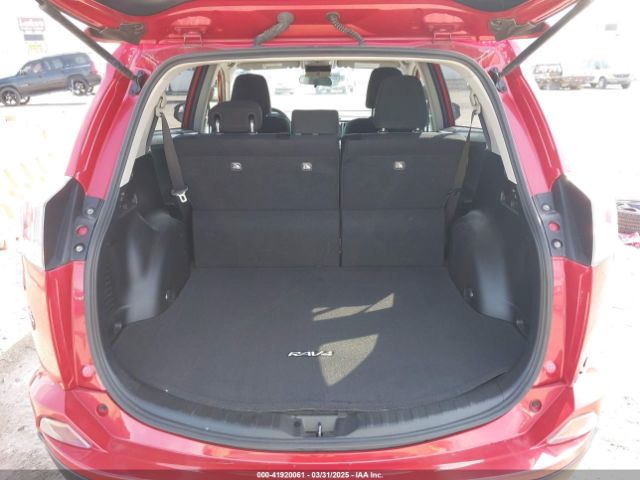 JTMZFREV1HJ114691 Toyota RAV4 LE