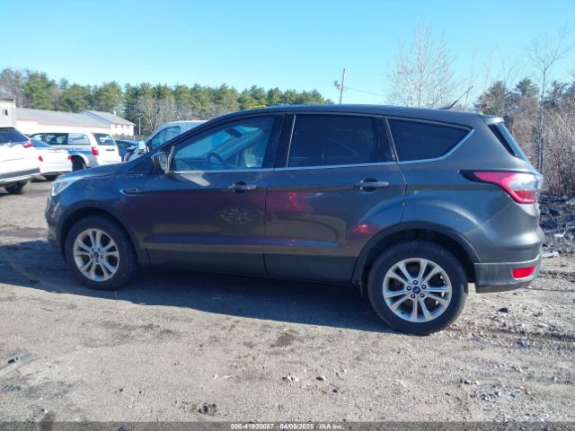 1FMCU9GD6HUC70333 Ford ESCAPE SE