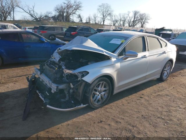 1FA6P0HD9F5122600 Ford FUSION SE