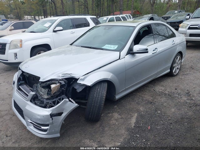WDDGF4HB3EG247091 Mercedes-Benz C 250 Luxury/sport