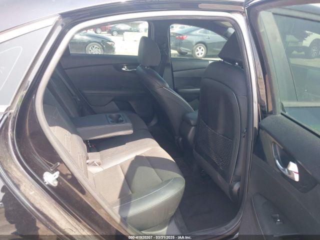 3KPF34AD1ME337168 KIA Forte Gt-line