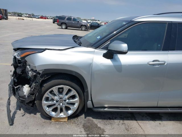 5TDYZRAH1MS526643 Toyota Highlander Limited