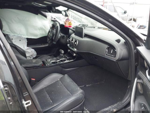 KNAE15LA1M6088643 KIA Stinger Gt-line