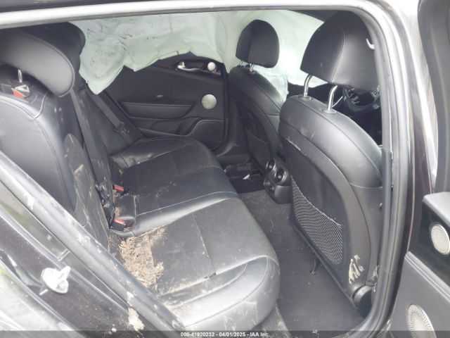 KNAE15LA1M6088643 KIA Stinger Gt-line