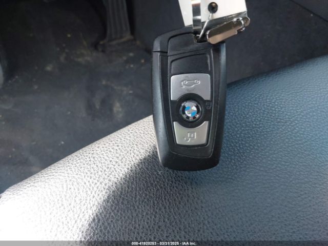 WBA3C3G57FNS74828 BMW 320i Xdrive