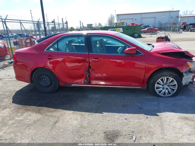 4T1BF1FK2EU867112 Toyota CAMRY LE