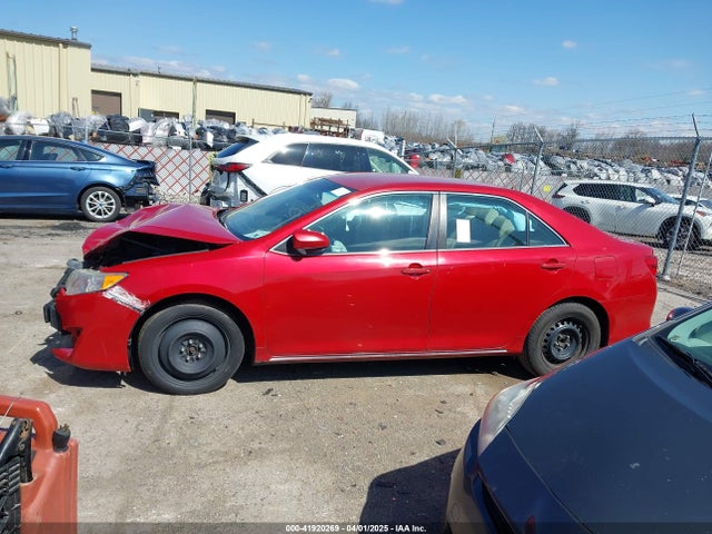 4T1BF1FK2EU867112 Toyota CAMRY LE