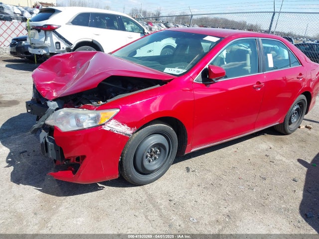 4T1BF1FK2EU867112 Toyota CAMRY LE