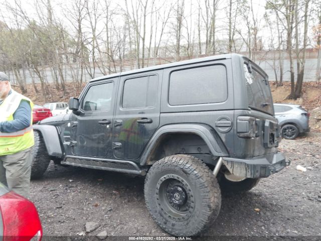 1C4HJXEN0MW502118 Jeep Wrangler Unlimited Sahara 4x4