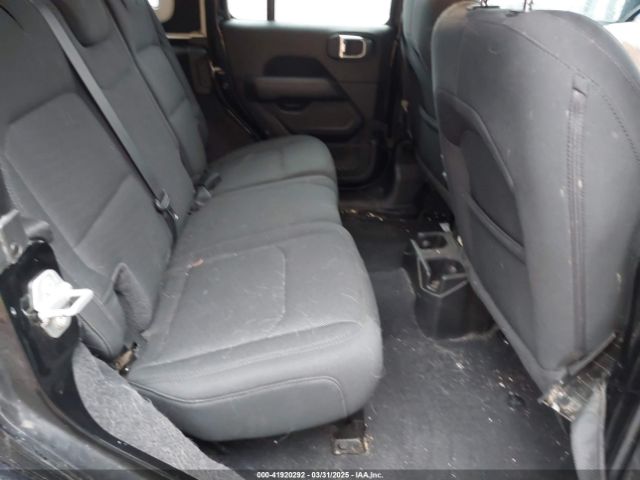 1C4HJXEN0MW502118 Jeep Wrangler Unlimited Sahara 4x4