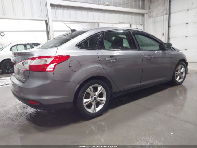 1FADP3F27EL443331 Ford FOCUS SE