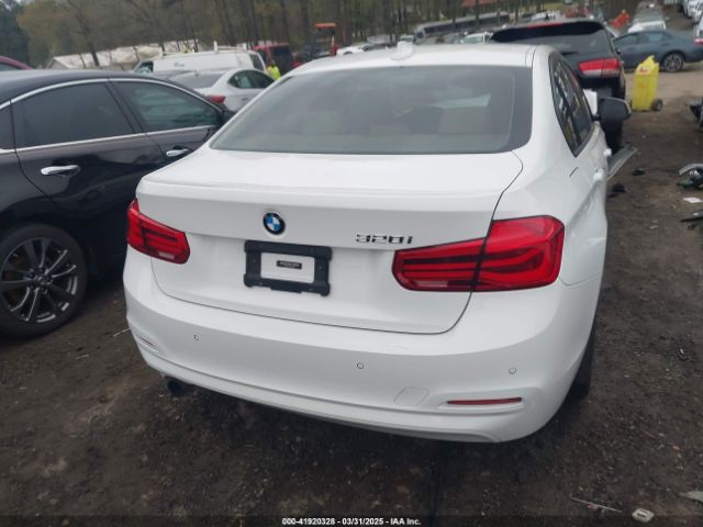 WBA8A9C55GK618602 BMW 320i