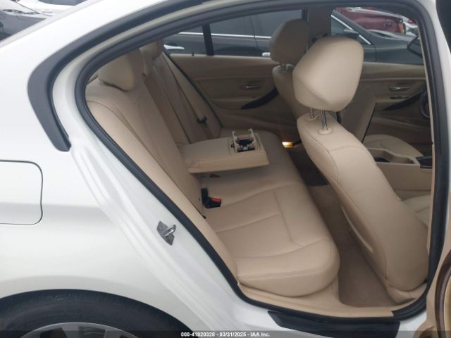 WBA8A9C55GK618602 BMW 320i