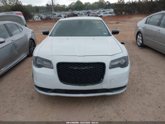 Chrysler 300 Touring 2019 2C3CCAAG3KH746211 Image 11