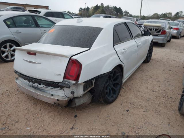 2019 CHRYSLER 300 2C3CCAAG3KH746211 Photo 3