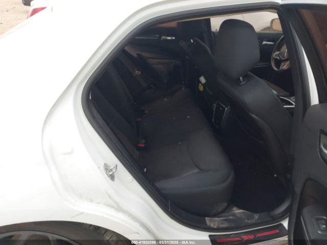 2019 CHRYSLER 300 2C3CCAAG3KH746211 Photo 7