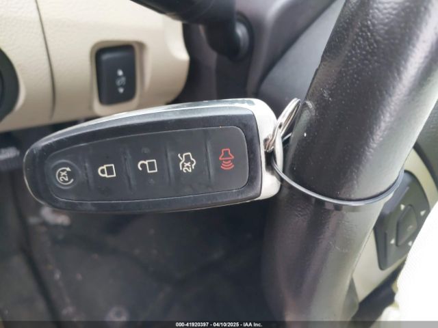 1FAHP2H8XGG147003 Ford TAURUS SEL