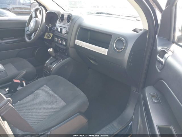 1C4NJDBBXFD416678 Jeep Compass Sport