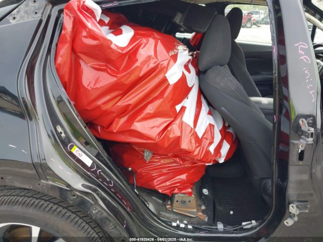 NMTKHMBX2JR016619 Toyota 3zr-fae