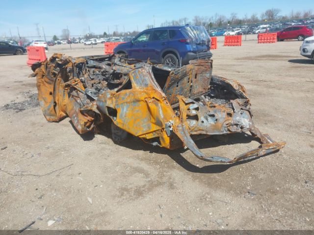 KM8SMDHF6HU226931 Hyundai Santa Fe Se