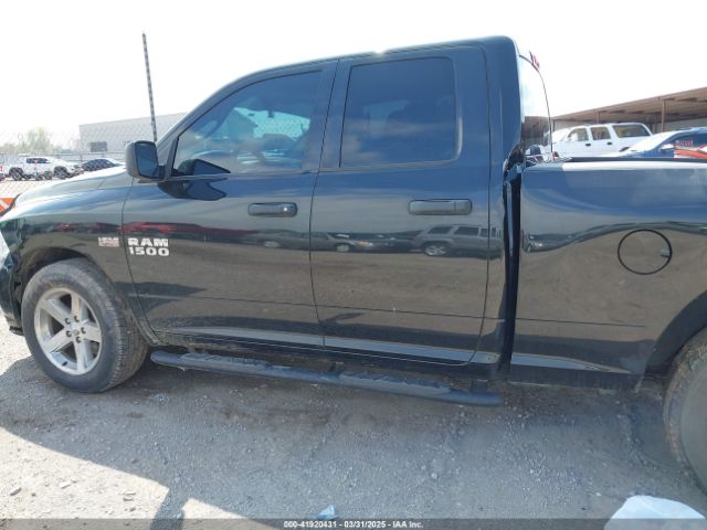 1C6RR6FT8HS639686 RAM 1500 Express  4x2 6'4 Box
