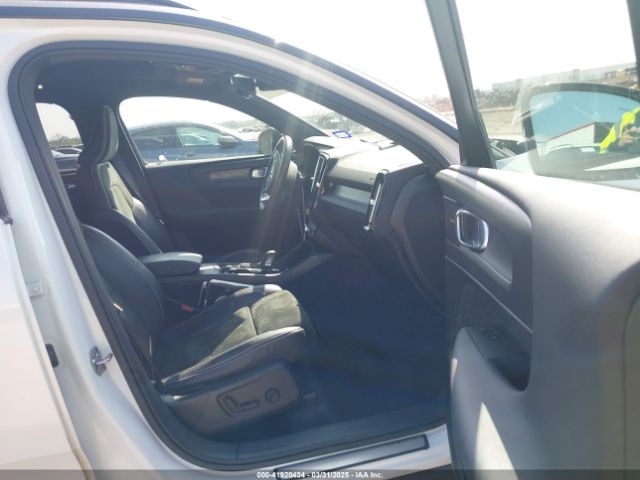 YV4162UM1K2156273 Volvo Xc40 T5 R-design