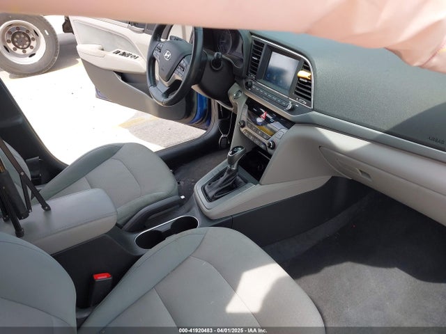5NPD84LF2HH066162 Hyundai ELANTRA SE