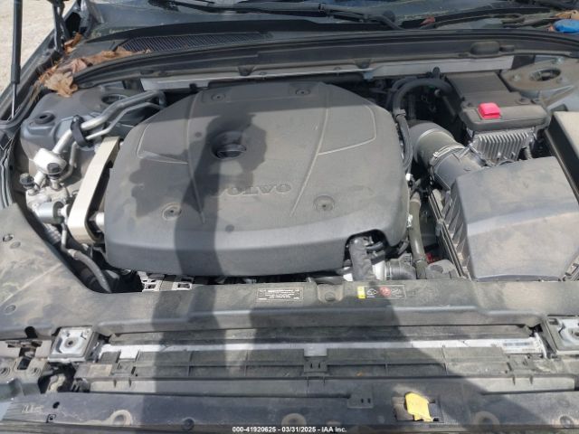7JR102FK4KG002855 Volvo S60 T5 Momentum