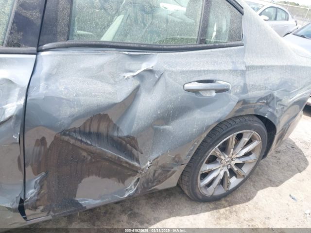 7JR102FK4KG002855 Volvo S60 T5 Momentum