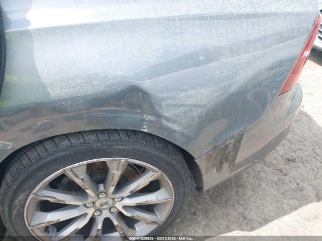 7JR102FK4KG002855 Volvo S60 T5 Momentum