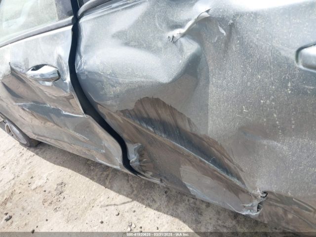 7JR102FK4KG002855 Volvo S60 T5 Momentum