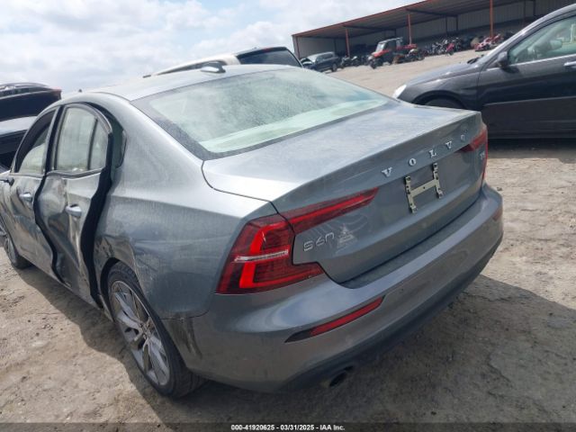 7JR102FK4KG002855 Volvo S60 T5 Momentum