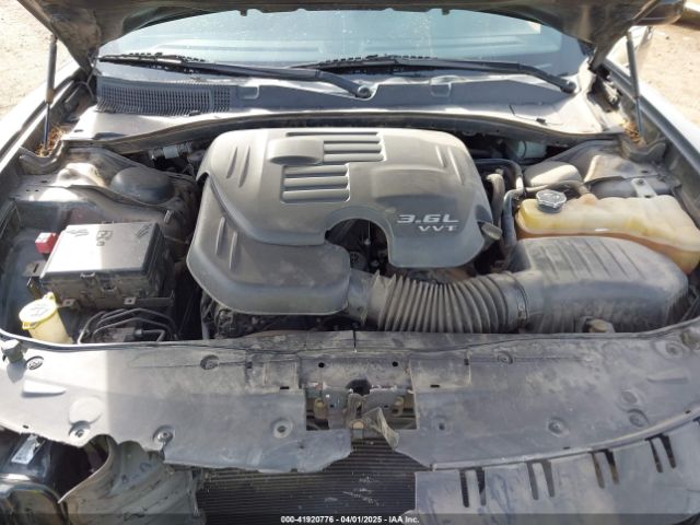 2C3CDXHG0GH215352 Dodge Charger Sxt