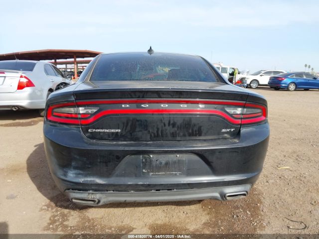 2C3CDXHG0GH215352 Dodge Charger Sxt
