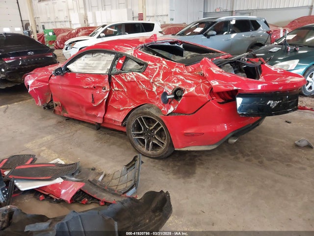 Ford Mustang Ecoboost Premium Fastback 2021 1FA6P8TH8M5150524 Image 3