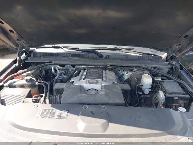 1GYS3BKJ4HR354882 Cadillac Escalade Luxury