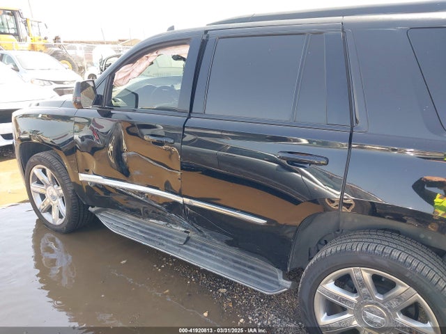 1GYS3BKJ4HR354882 Cadillac Escalade Luxury