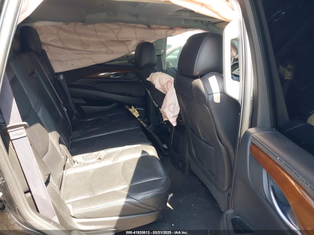 1GYS3BKJ4HR354882 Cadillac Escalade Luxury