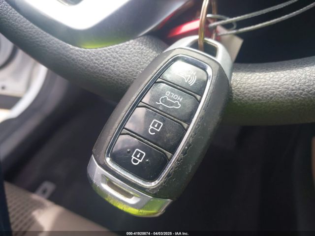 5NMS33AD6KH073475 Hyundai Santa Fe Sel
