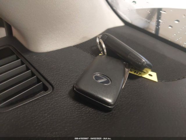 JTJGARDZ9L5001922 Lexus NX 300
