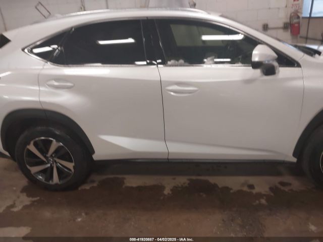 JTJGARDZ9L5001922 Lexus NX 300
