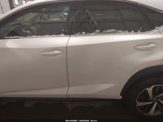 JTJGARDZ9L5001922 Lexus NX 300