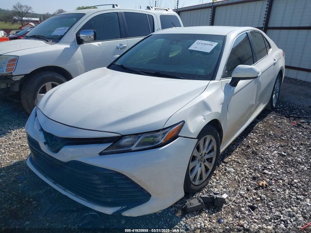 JTNB11HKXJ3003081 Toyota CAMRY LE