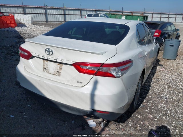 JTNB11HKXJ3003081 Toyota CAMRY LE